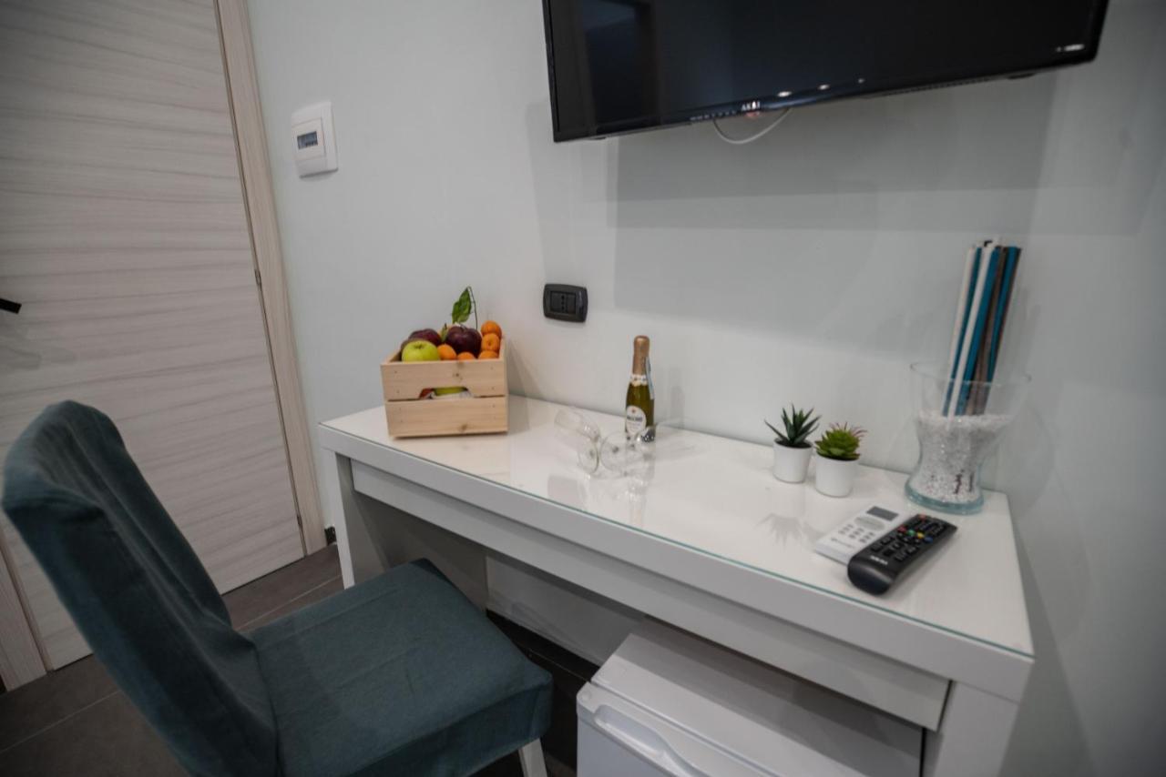 Doria Suites Napoli Exteriör bild